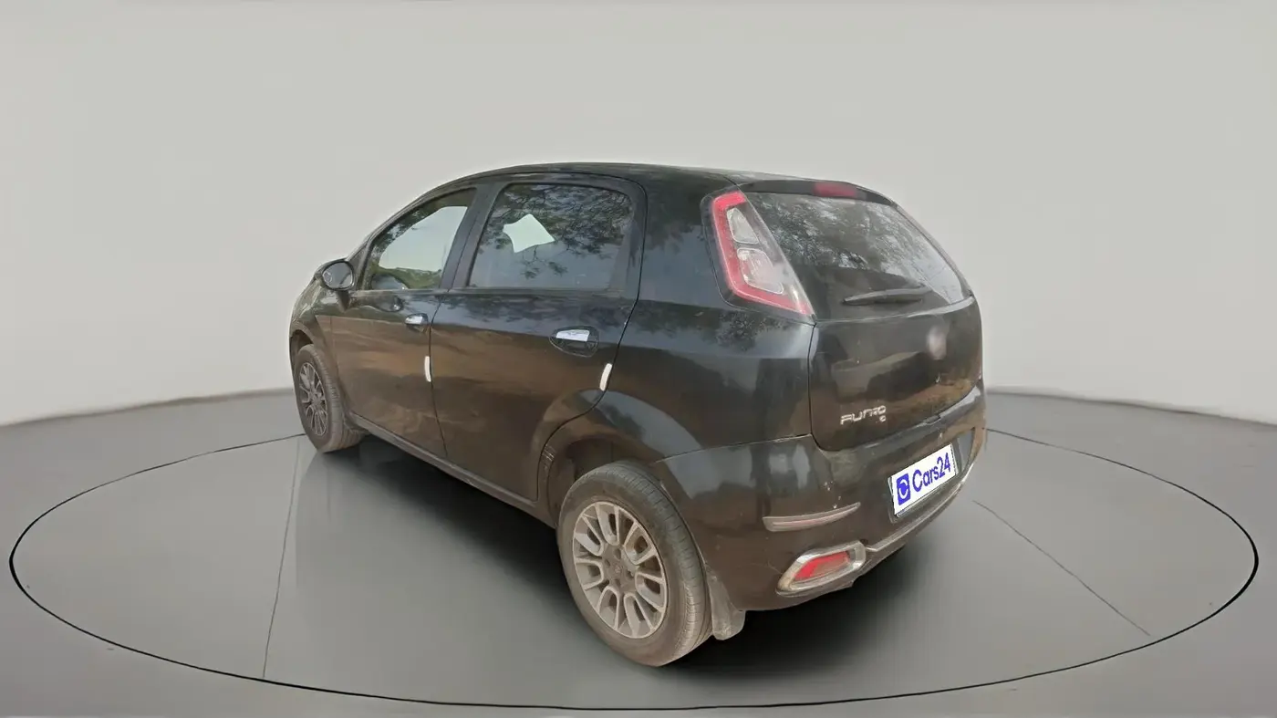 2015 Fiat Punto EVO EMOTION 1.3 MULTIJET, Diesel, Manual, 1,22,406 km, exterior