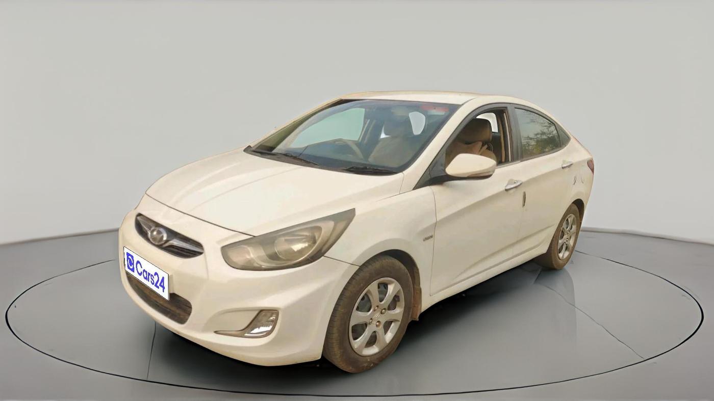 2011 Hyundai Verna FLUIDIC 1.6 CRDI, Diesel, Manual, 1,74,573 km, exterior