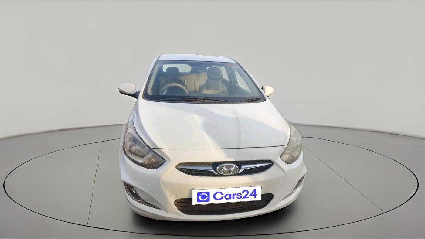 2011 Hyundai Verna FLUIDIC 1.6 CRDI, Diesel, Manual, 1,74,573 km, exterior