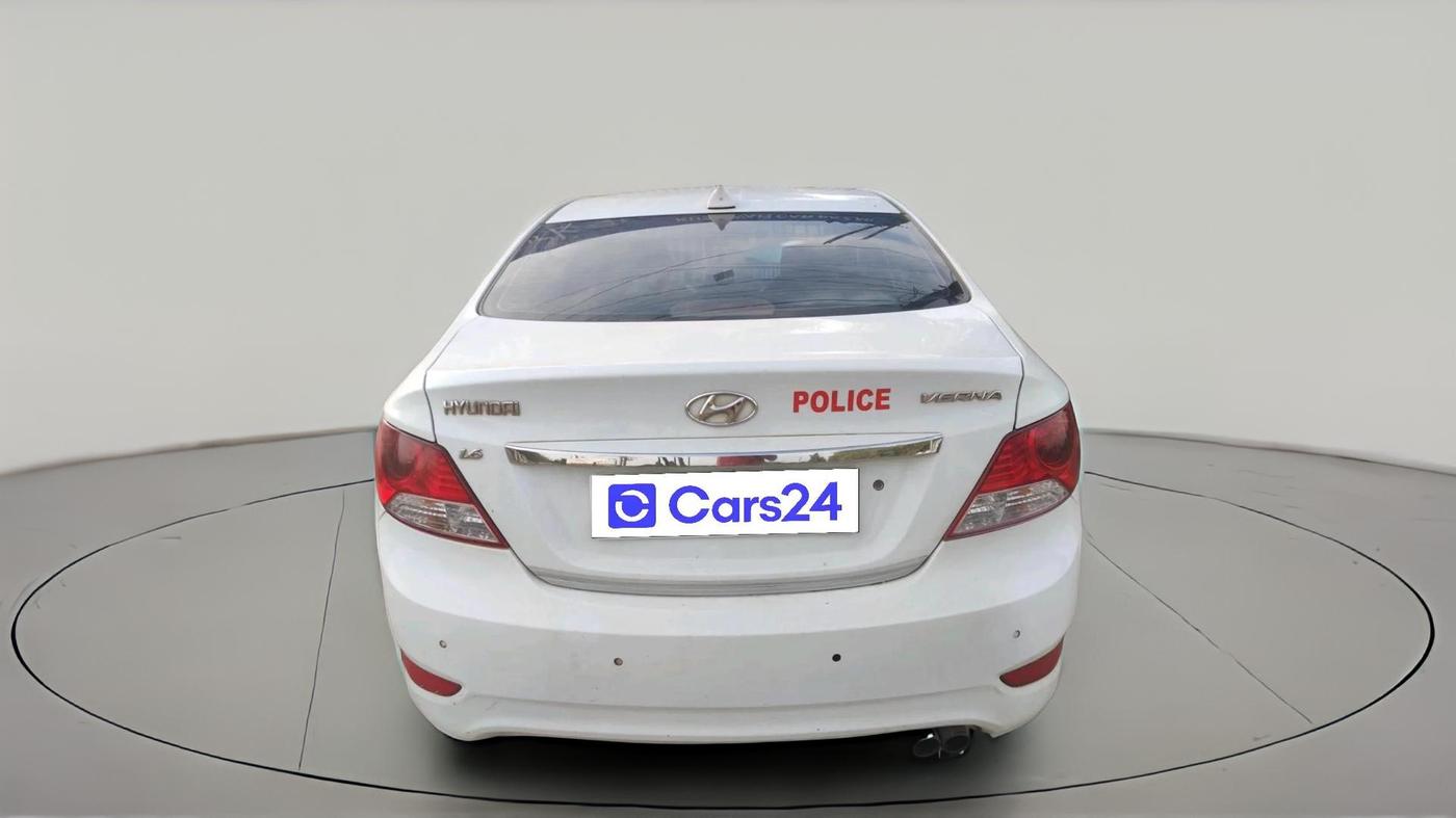 2011 Hyundai Verna FLUIDIC 1.6 CRDI, Diesel, Manual, 1,74,573 km, exterior