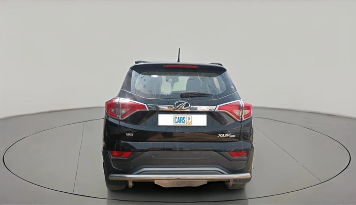 2021 Mahindra XUV300 W8 (O) 1.5 DIESEL, Diesel, Manual, 95,093 km, exterior