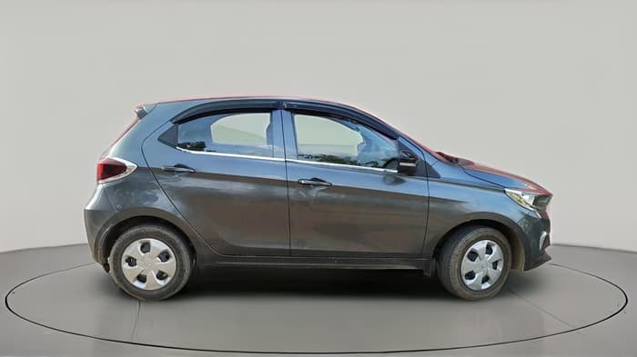 2023 Tata Tiago XT (O) PETROL, Petrol, Manual, 15,307 km, exterior