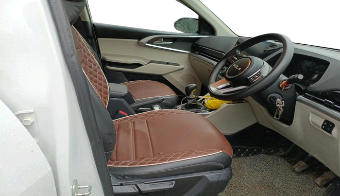 2023 KIA CARENS  PRESTIGE 1.5 TURBO PETROL IMT 7 STR , Hybrid, Manual, 4,826 km, interior
