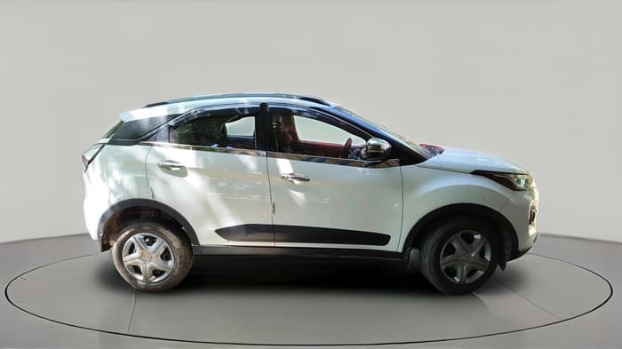 2022 Tata NEXON XM SUNROOF PETROL, Petrol, Manual, 14,109 km, exterior