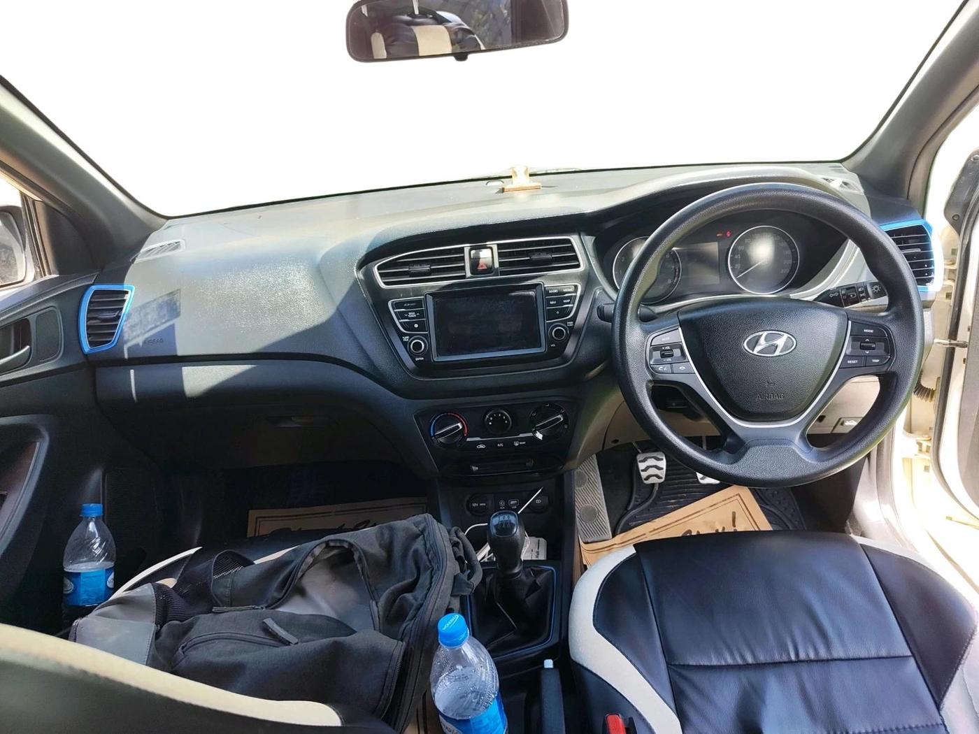2018 Hyundai i20 Active 1.2 S, Petrol, Manual, 29,874 km, interior