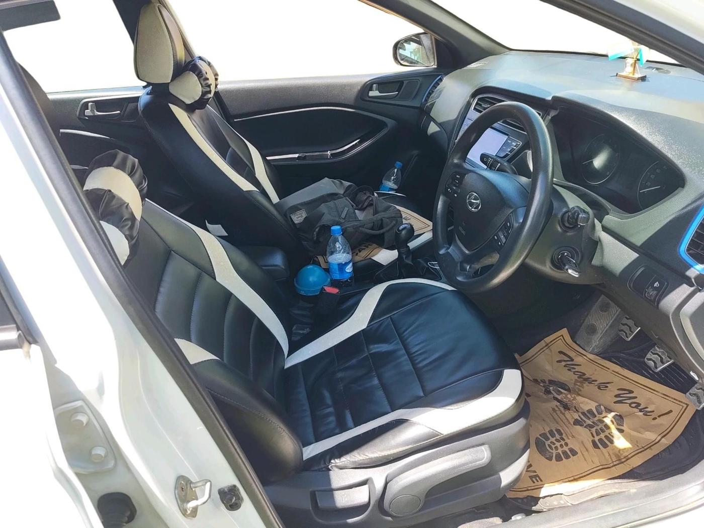 2018 Hyundai i20 Active 1.2 S, Petrol, Manual, 29,874 km, interior