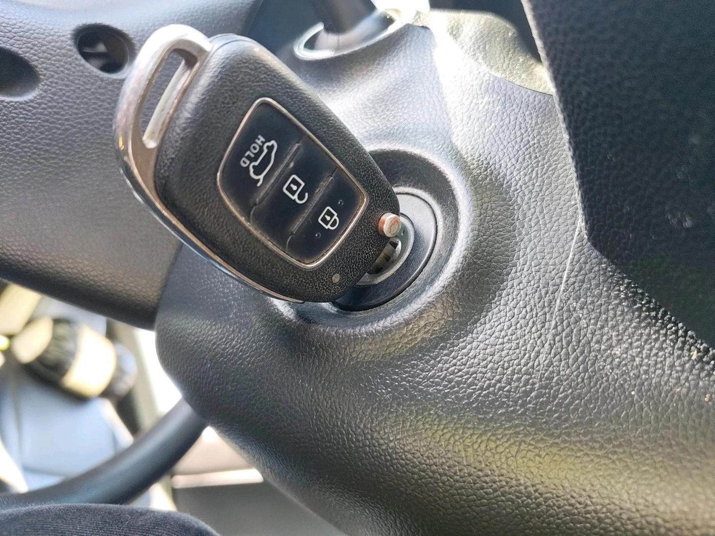 2018 Hyundai i20 Active 1.2 S, Petrol, Manual, 29,874 km, interior