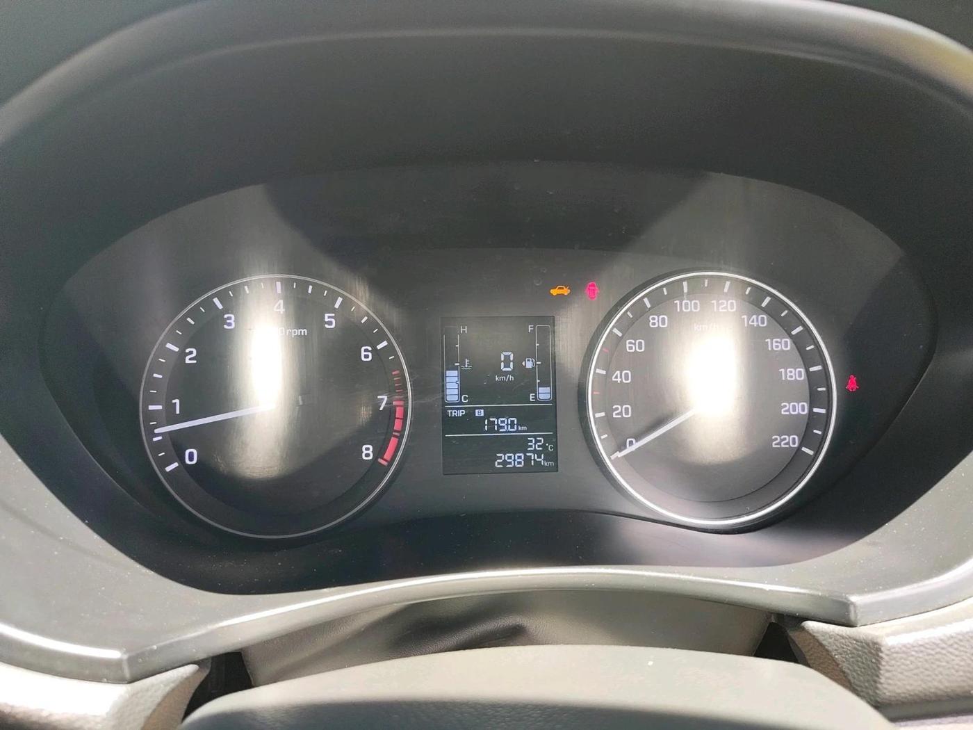 2018 Hyundai i20 Active 1.2 S, Petrol, Manual, 29,874 km, interior