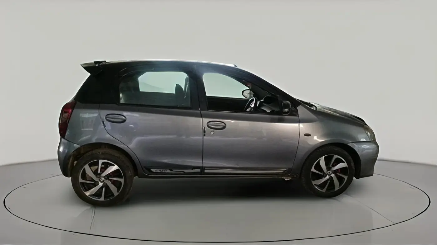 2013 Toyota Etios Liva G, Petrol, Manual, 55,112 km, exterior