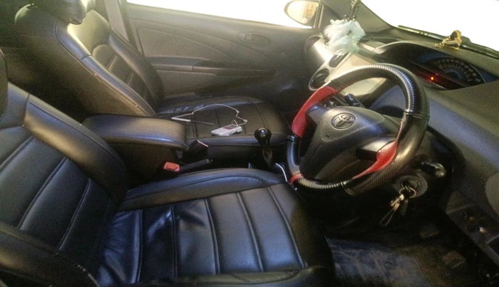 2013 Toyota Etios Liva G, Petrol, Manual, 55,112 km, interior
