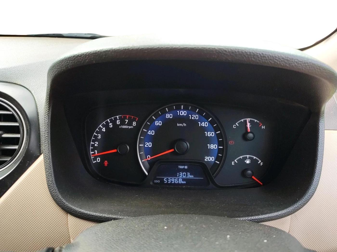2015 Hyundai Xcent S 1.2, Petrol, Manual, 53,968 km, interior