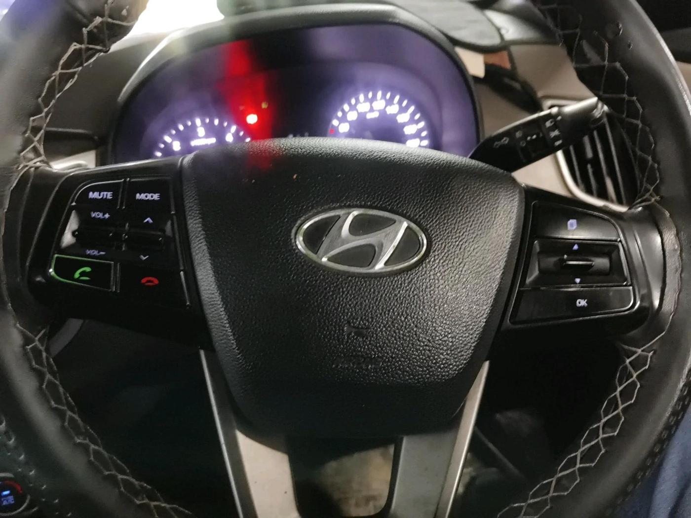 2016 Hyundai Creta SX 1.6 DIESEL, Diesel, Manual, 88,802 km, interior