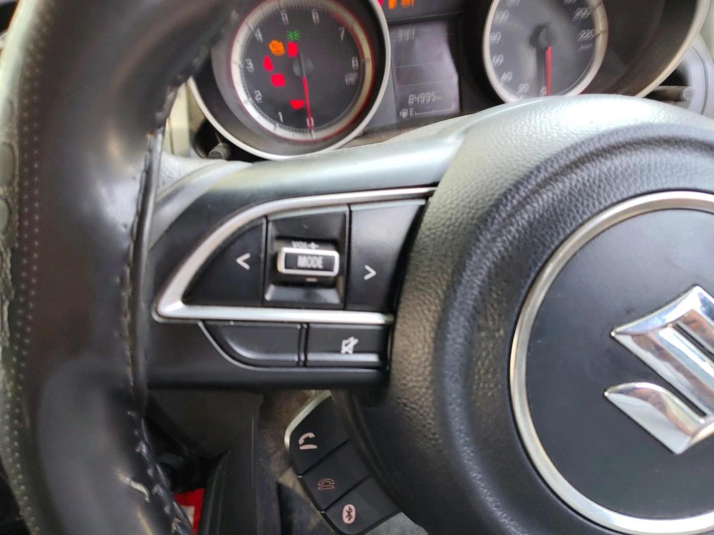2022 Maruti Swift VXI, Petrol, Manual, 84,995 km, interior