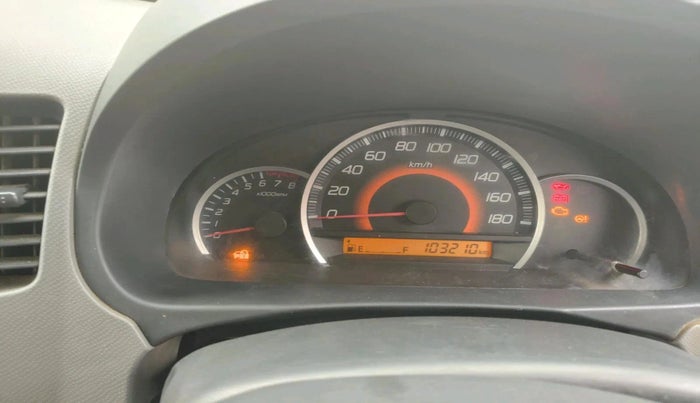 2011 Maruti Wagon R 1.0 VXI, Petrol, Manual, 1,03,210 km, interior