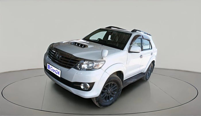 2016 Toyota Fortuner 3.0 4X2 AT, Diesel, Automatic, 1,73,464 km, exterior