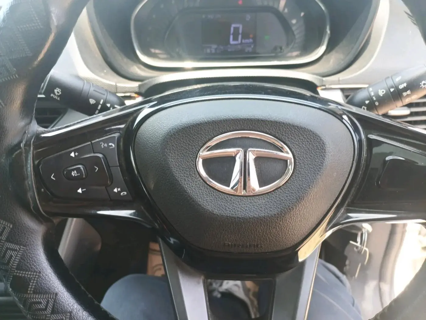 2021 Tata NEXON XM SUNROOF DIESEL, Diesel, Manual, 1,16,761 km, interior