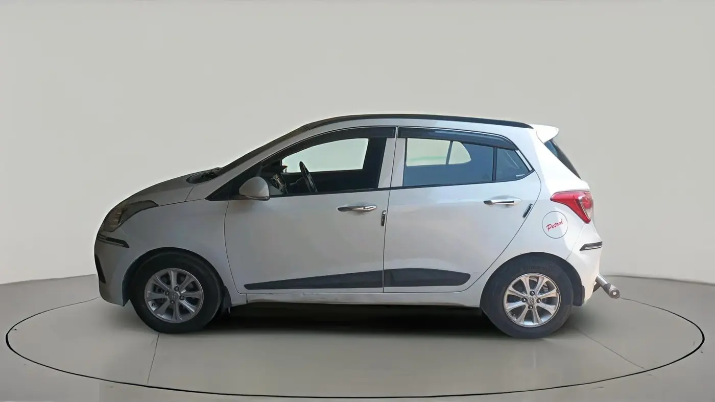 2015 Hyundai Grand i10 ASTA 1.2 KAPPA VTVT, Petrol, Manual, 1,06,366 km, exterior