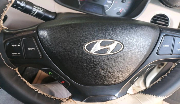 2015 Hyundai Grand i10 ASTA 1.2 KAPPA VTVT, Petrol, Manual, 1,06,366 km, interior