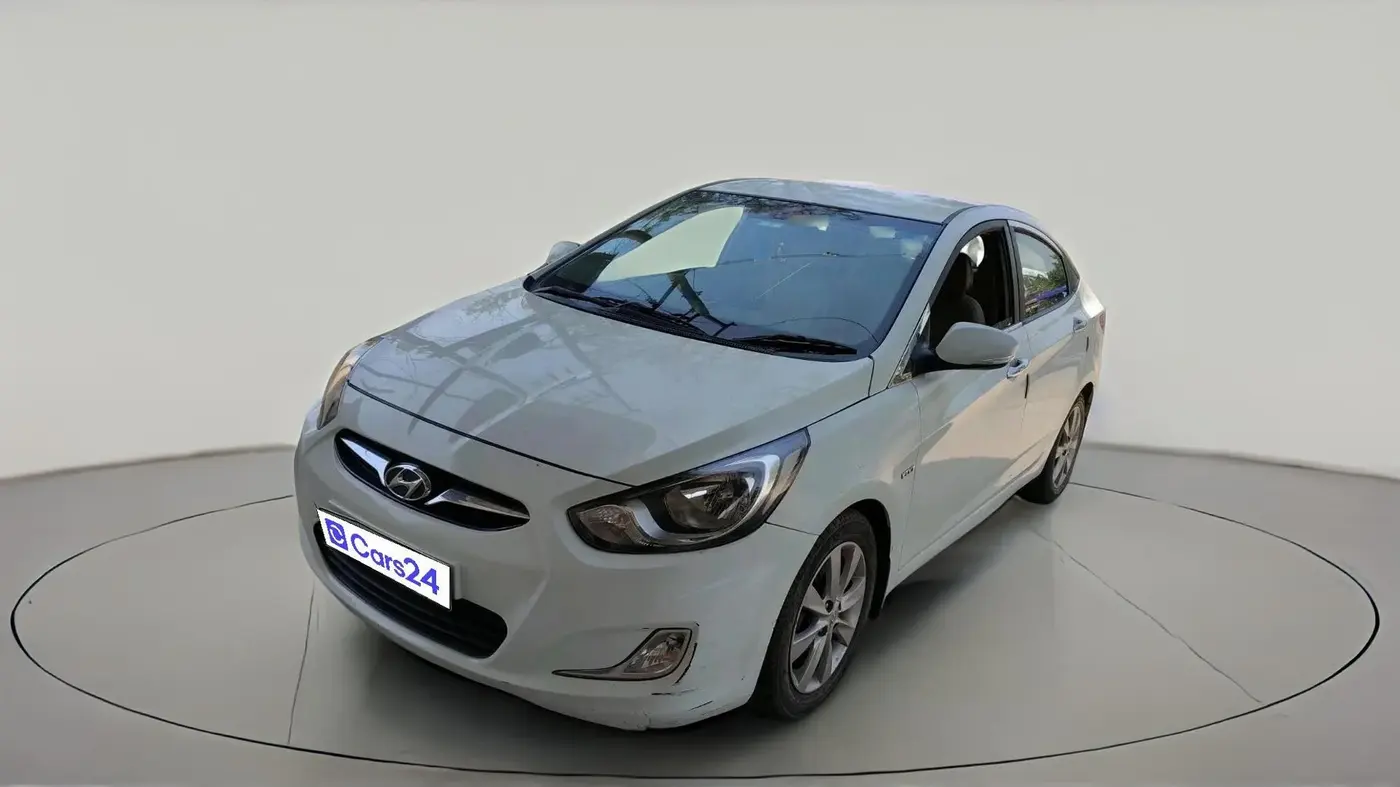 2012 Hyundai Verna FLUIDIC 1.6 VTVT SX, CNG, Manual, 65,876 km, exterior