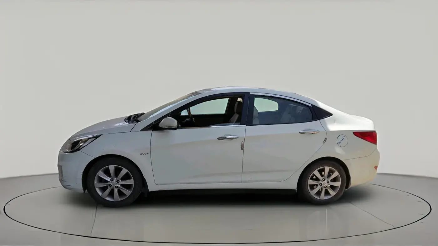 2012 Hyundai Verna FLUIDIC 1.6 VTVT SX, CNG, Manual, 65,876 km, exterior