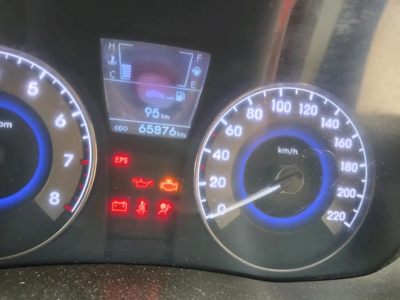 2012 Hyundai Verna FLUIDIC 1.6 VTVT SX, CNG, Manual, 65,876 km, interior