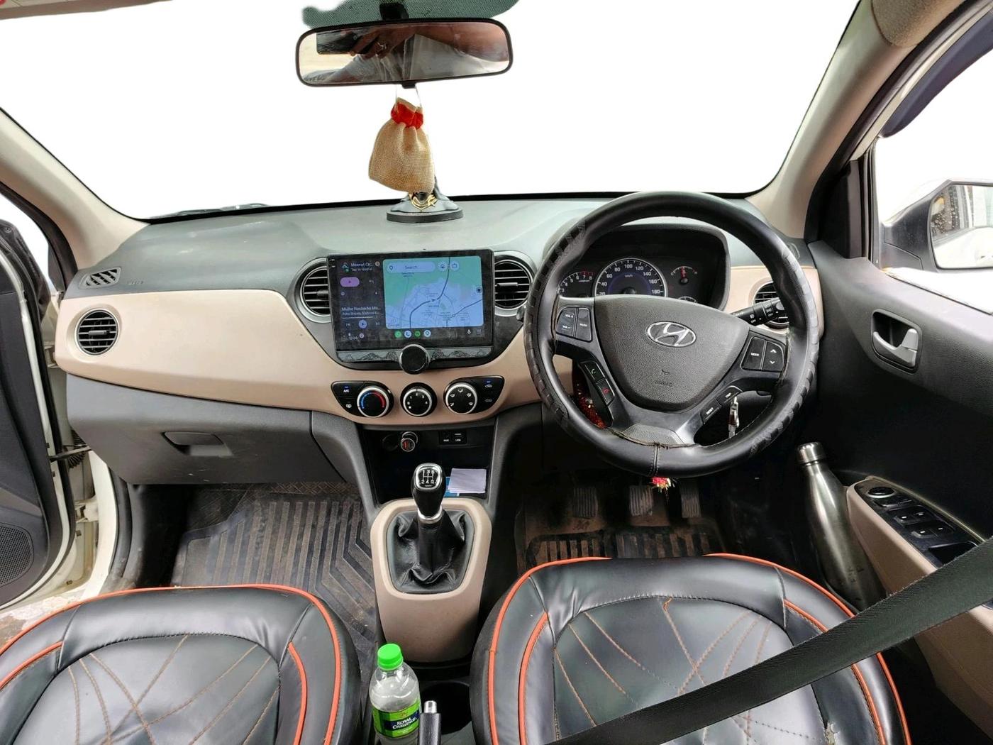 2018 Hyundai Grand i10 SPORTZ 1.2 KAPPA VTVT, CNG, Manual, 1,01,348 km, interior