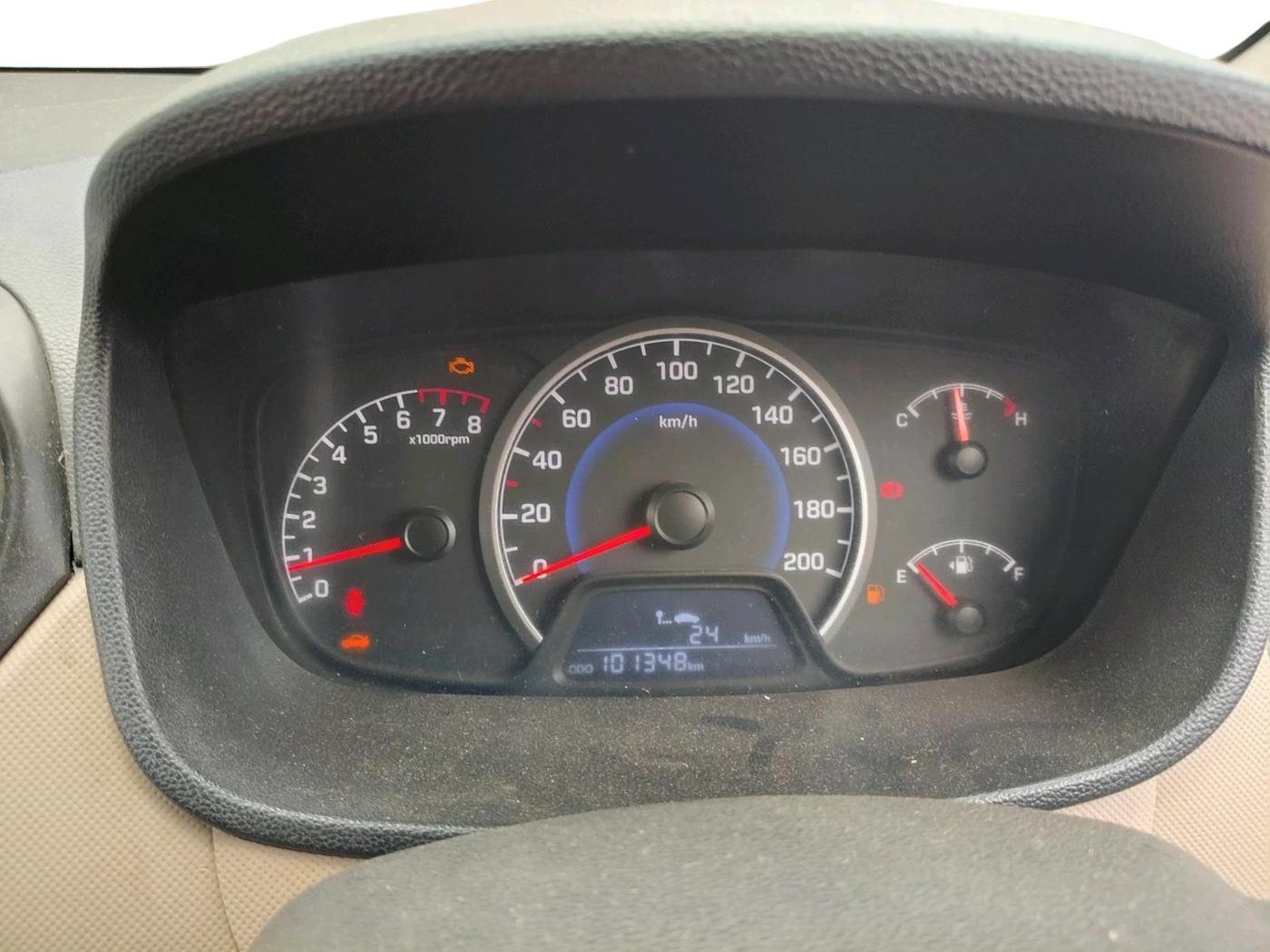 2018 Hyundai Grand i10 SPORTZ 1.2 KAPPA VTVT, CNG, Manual, 1,01,348 km, interior
