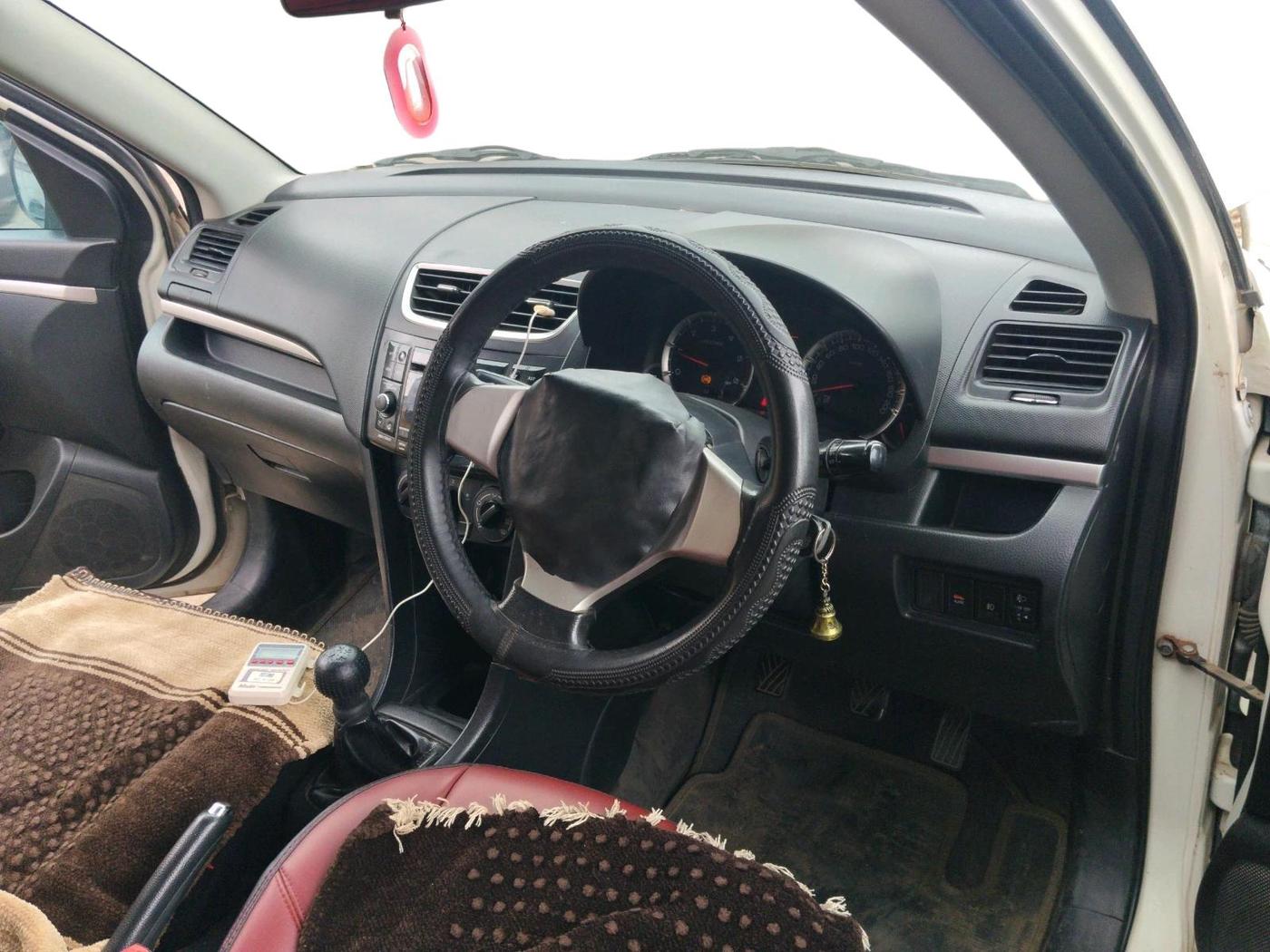 2017 Maruti Swift VDI, Diesel, Manual, 1,08,460 km, interior
