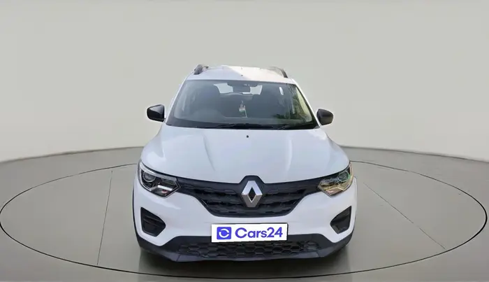 2024 Renault TRIBER RXE MT, Petrol, Manual, 17,409 km, exterior