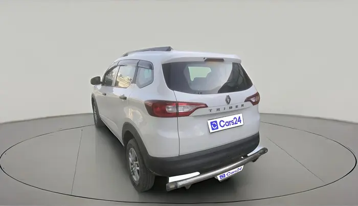 2024 Renault TRIBER RXE MT, Petrol, Manual, 17,409 km, exterior
