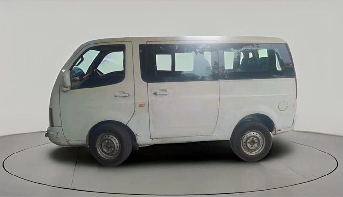 2012 Tata Venture GX 8 STR, Diesel, Manual, 2,50,263 km, exterior