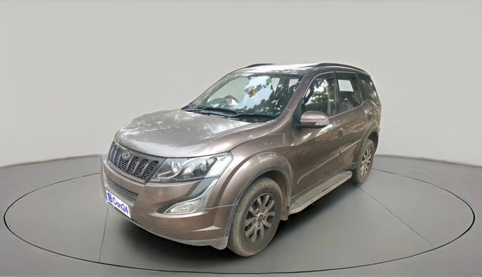 2017 Mahindra XUV500 W10 1.99, Diesel, Manual, 1,08,769 km, exterior