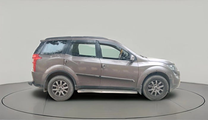 2017 Mahindra XUV500 W10 1.99, Diesel, Manual, 1,08,769 km, exterior