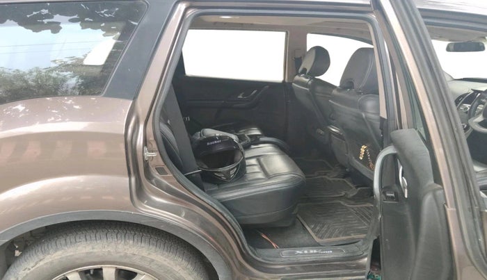 2017 Mahindra XUV500 W10 1.99, Diesel, Manual, 1,08,769 km, interior